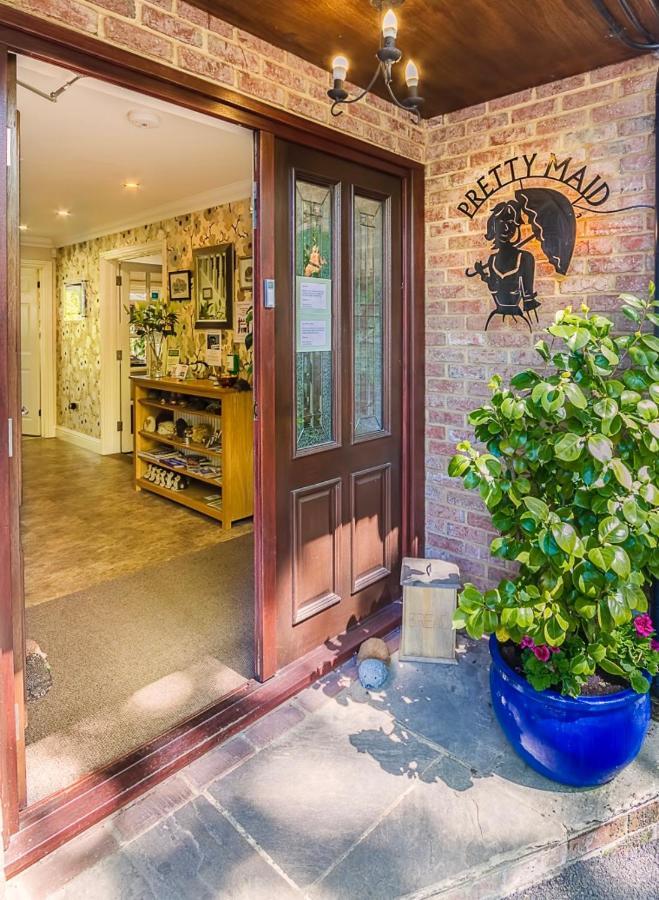 Pretty Maid House B&B Wrotham Esterno foto